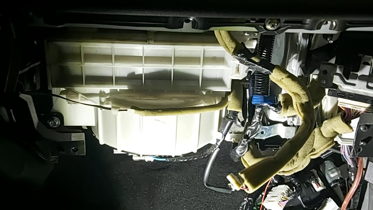 где находиться блок BCM у infiniti fx50s fx35 fx37 в кузове s51 YouTube