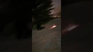 Naapuri Ukko Ampuu Raketteja
