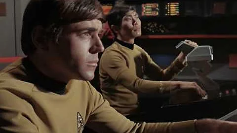 Star Trek - Kirk Distracted