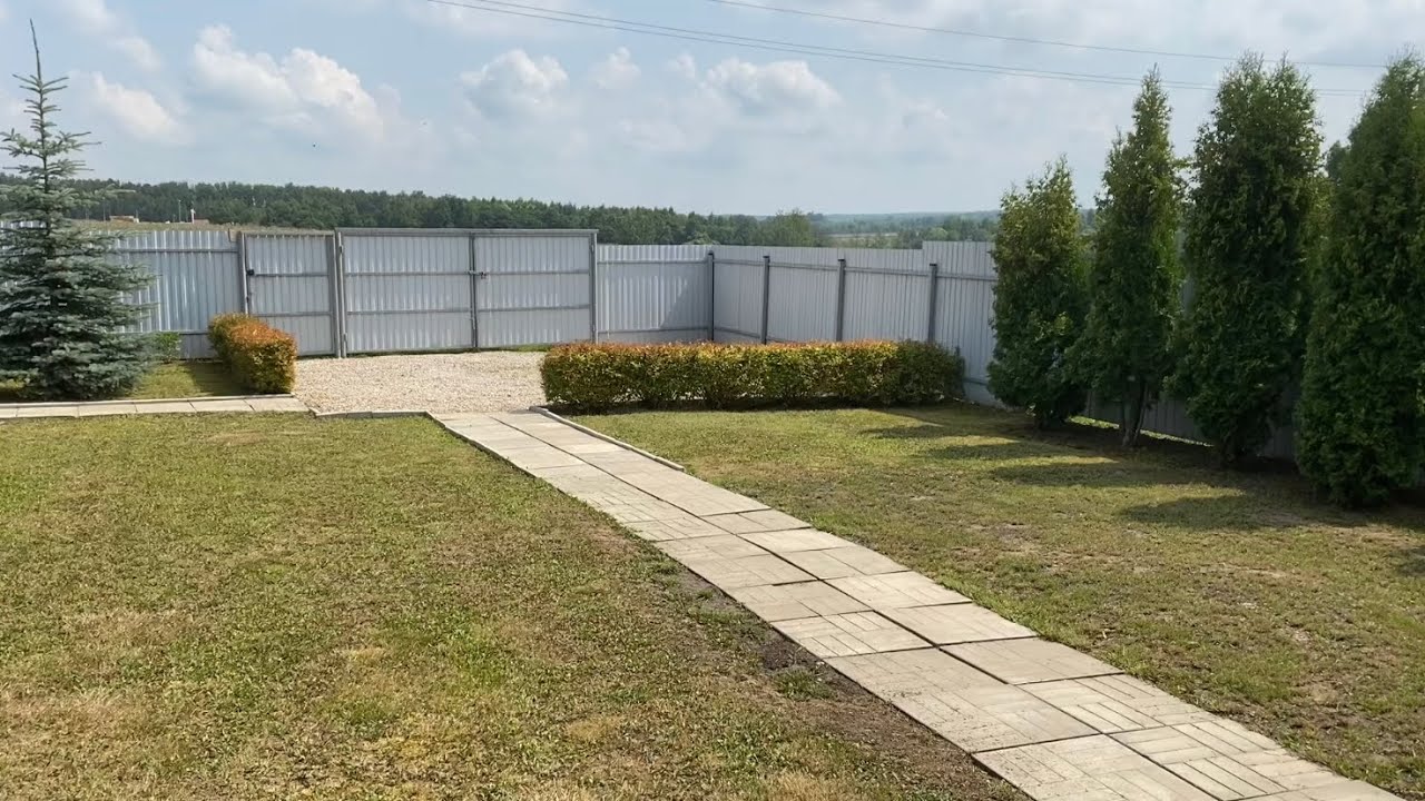 Дача, сделали декоративный забор, первый урожай! - YouTube