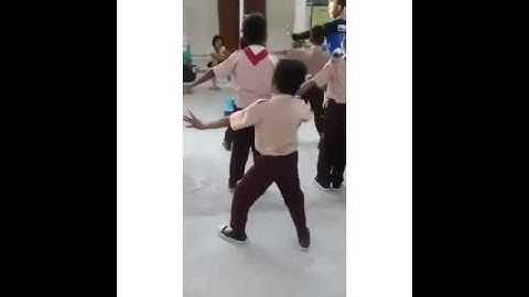 DJ entah apa yg merasukimu bocah sd