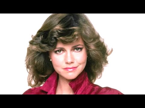 Sally Field Goes TOPLESS, Try Not TO Gasp..look photos