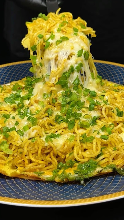 Maggi Egg Pizza Omelette! 🍜🍳🧀 The Ultimate Street-Style Hack! #Shorts