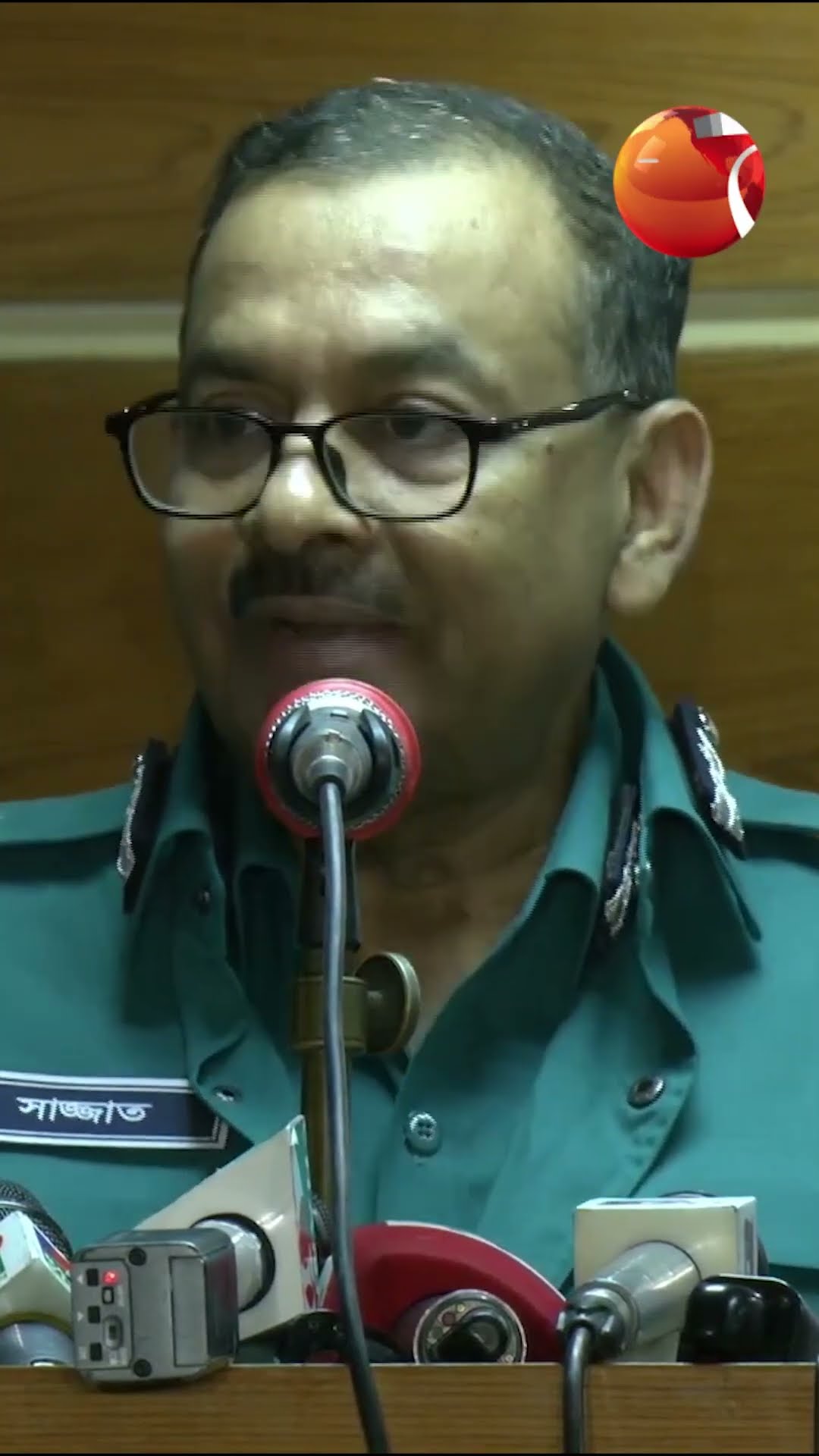 'আমাদের কাজ সেবা দেয়া, আমরা কেন হামলা করবো' #DMP #Commissioner #Channel24