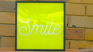 Smash Smile Light Box