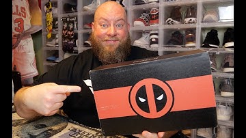 Opening Up the Loot Crate DEADPOOL Mystery Box + 1st Time Unboxing