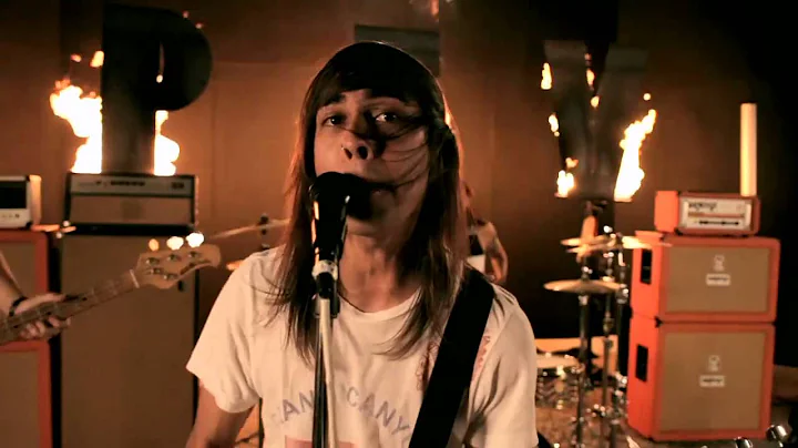 Pierce The Veil "Caraphernelia" (Official Music Vi...
