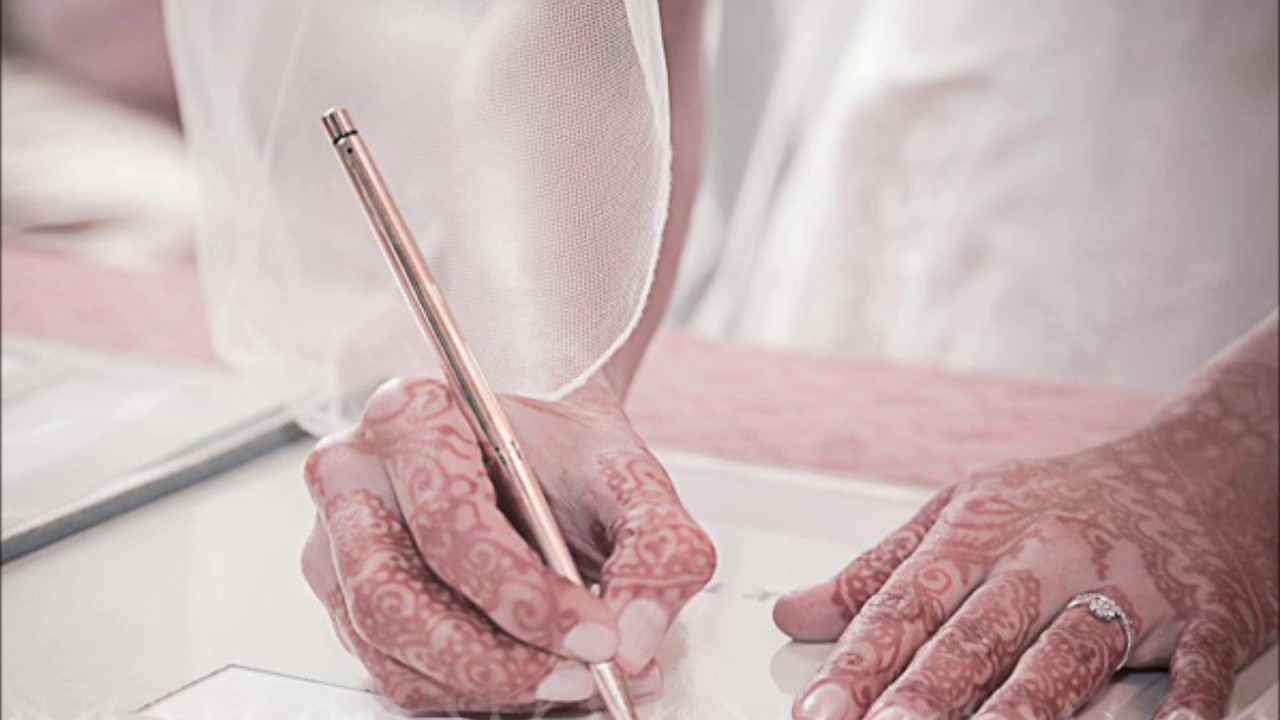 أخيرااااا  وثائق الزواج المختلط  بين مغربية و بريطاني الجنسية كلشي ساهل