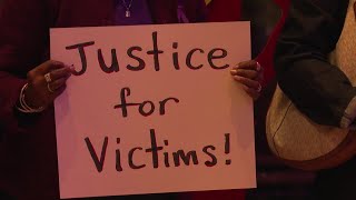 Norfolk candlelight vigil honors domestic violence victims and survivors