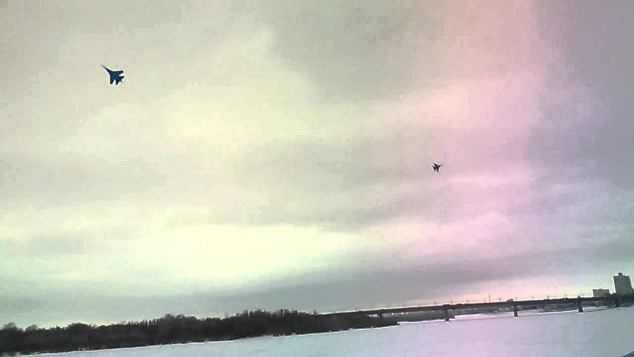 Один элемент из репетиции "Русских Витязей" в Омске - YouTube Портал Om1.ru