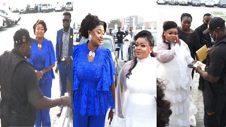 SEE WHAT HAPPEN MOMENT RONKE OSHODI OKE AND DAYO AMUSA STORM IN ENIOLA BADMUS 20YEARS ON STAGE