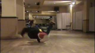 Jingle bells merry christmas Breakdance