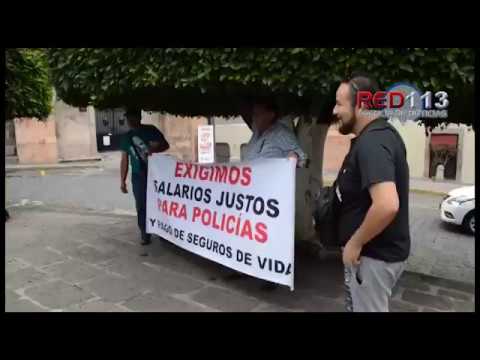 VIDEO Policías se manifiestan para exigir pagos de compensaciones