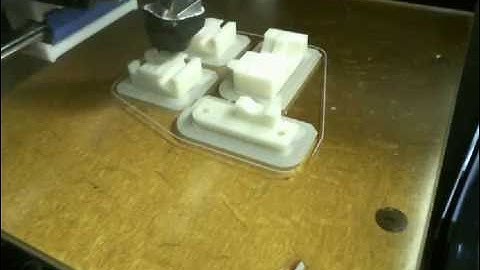 Solidoodle 4 - Printing Extruder Parts