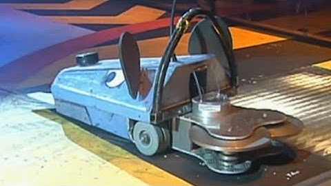 Mighty Mouse - Series 7 All Fights - Robot Wars - 2003
