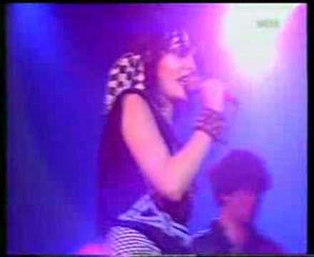 Siouxsie and the Banshees - Spellbound - Live 1981