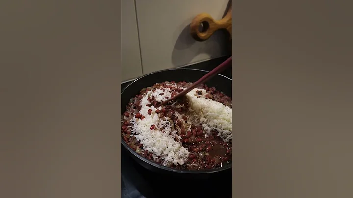 Let’s make waakye! 🇬🇭 ❤️ #ghanawaakye #waakye #ricedishes #mealstotry #ghana #ghanafood #ghanaian