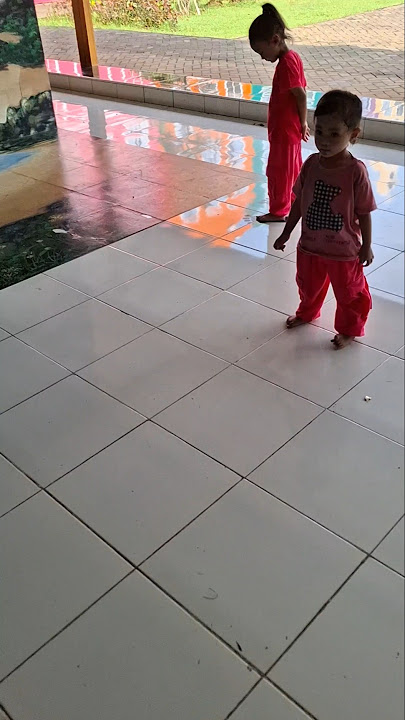 wait, syarifah, it can't be the footprints of a giant #trendingshorts