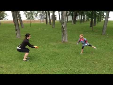 Défi Parent/enfant : squat et frisbee 