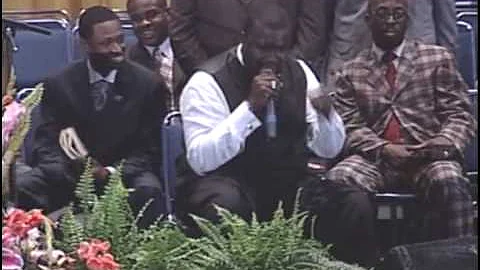Elder Dominique Watkins preaching in AIM 2007 Yout...