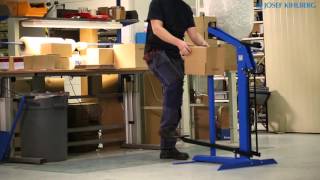 B561