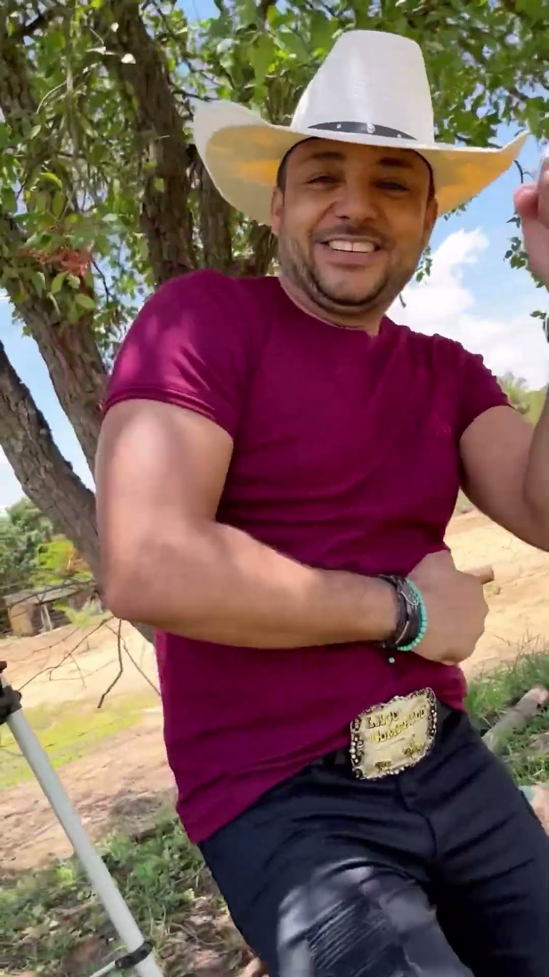 Leãozinho do forró estourado com a música forró do meu Goiás quem gostar deixa um comentário pra g