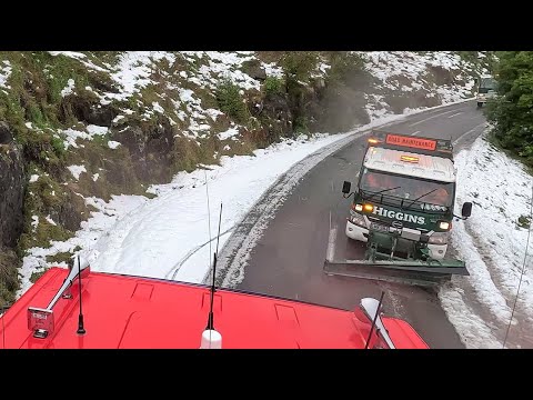 Bitter Cold and Snow hit Canterbury - Roads Closed - YouTube
