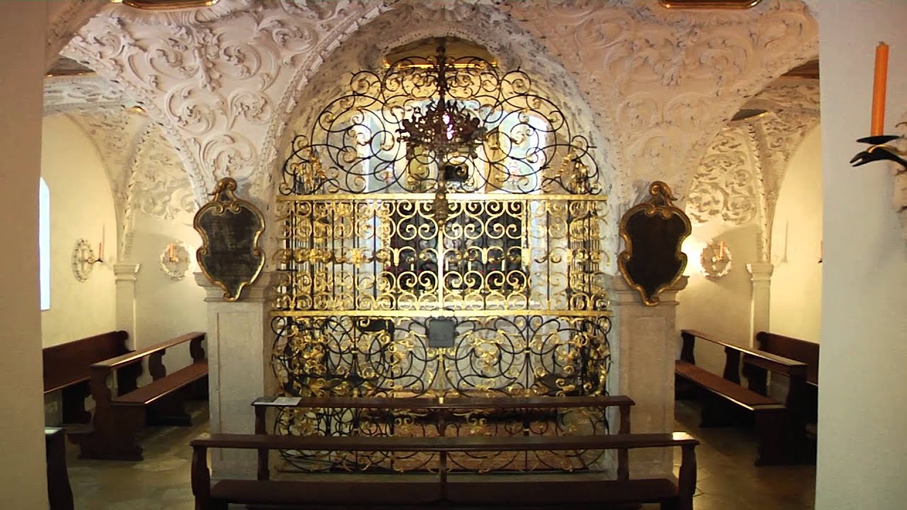 Wundersames Walburgisöl? Wasser aus dem Grab einer Heiligen