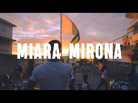 Niu Raza ft Ari Nao - Miara Mirona (Clip Officiel)