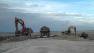 Double Cut | Cat 385 vs Hitachi 1200