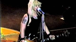 Guns n' Roses_Attitude_Live