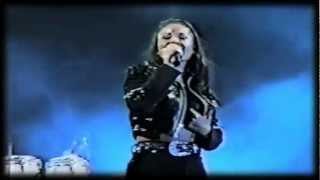 Selena - Live in Monterrey, 1994 [Part 7] - Ven Conmigo (HD) chords
