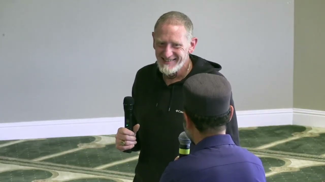 Thumbnail for Chris' Shahadah (Declaration of Faith) | Qari Tayeb Bouamama