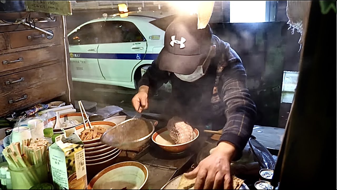 【人情屋台】ビル街の手押しラーメン屋台　水道橋「ラーメン雪虎」Japanese street Foods　Old style Ramen stalls｜摊 拉面・라면｜
