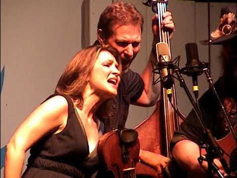 The Steeldrivers w/ Chris Stapleton, "Where Rainbows Never Die," Grey Fox 2008