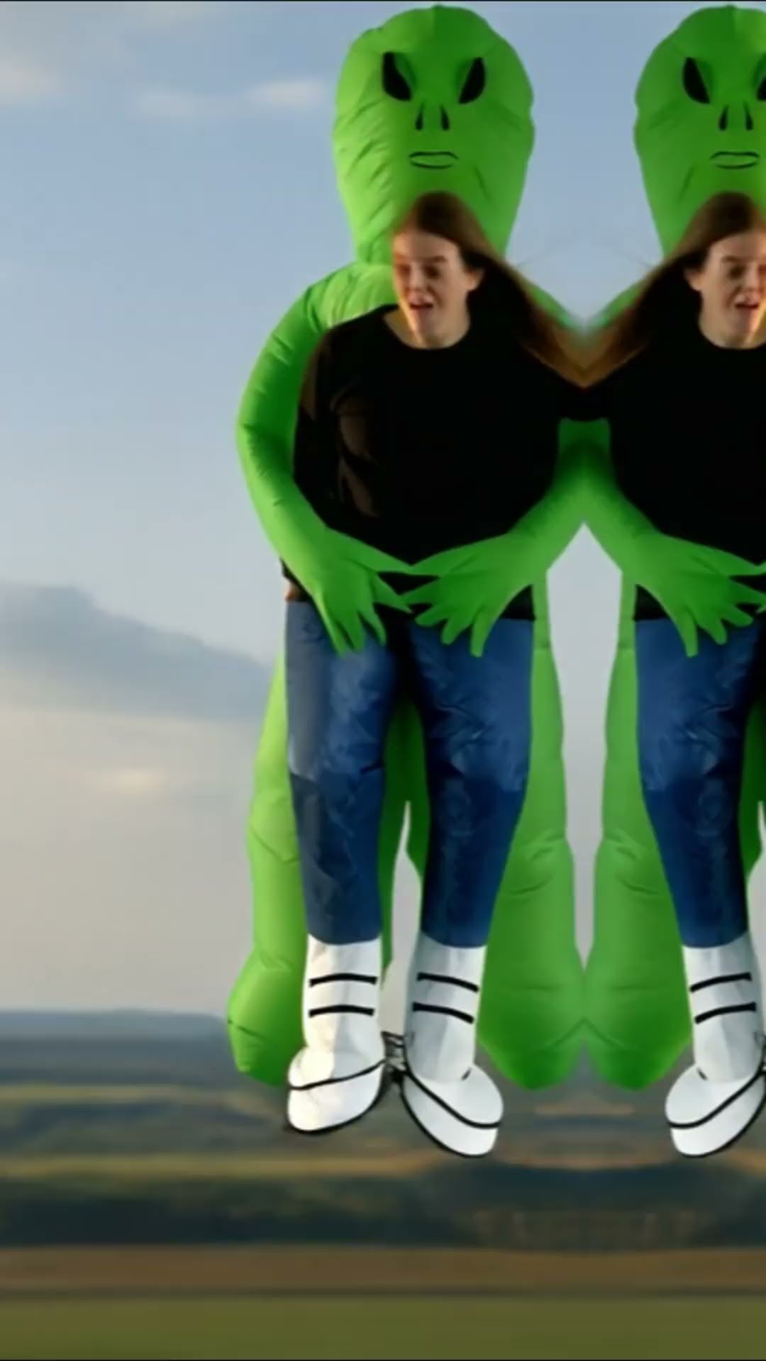 Would You Fly With Alien? ?