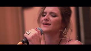 Angie Casares - Acústica Reel