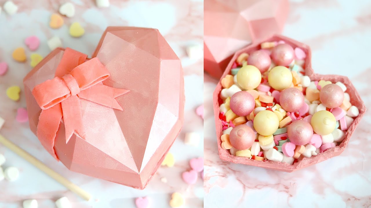 Gift Idea: Chocolate Dipped Heart-Shaped Marshmallows - Smashed