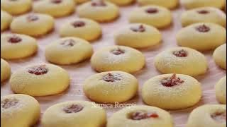 Fast and cheap banana cakes. Kneaded, baked, everything is ready in 20 minutes.