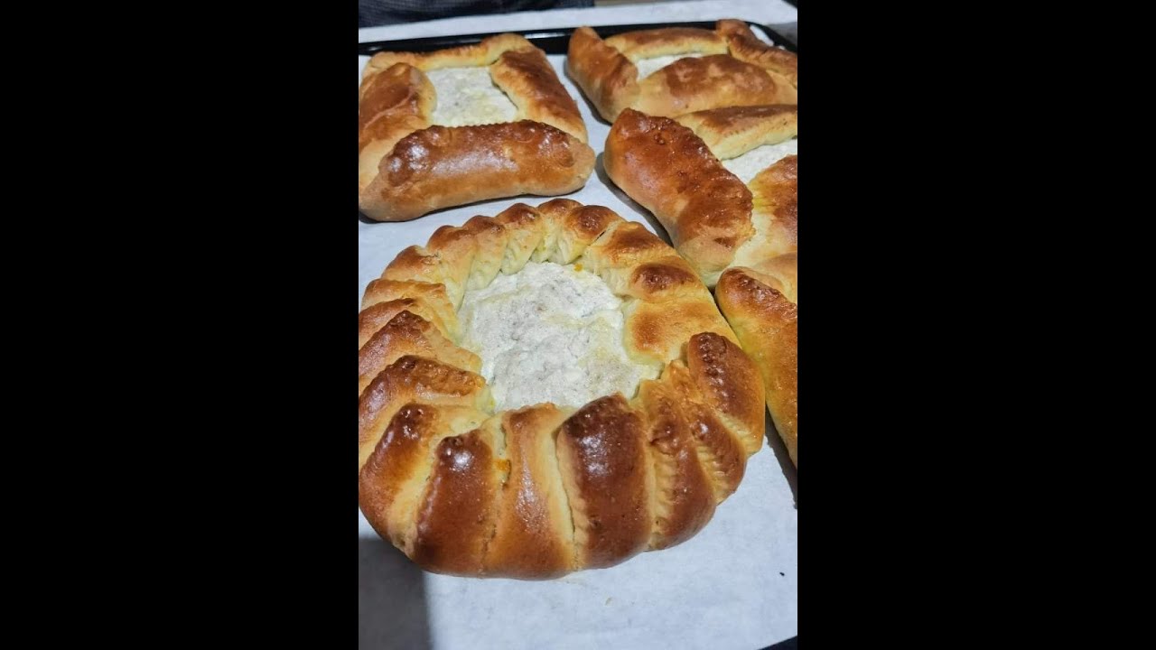 Καλιτσούνια ανεβατά με την κυρία Μαρία την Kαλεντακη από το Ροτάσι.