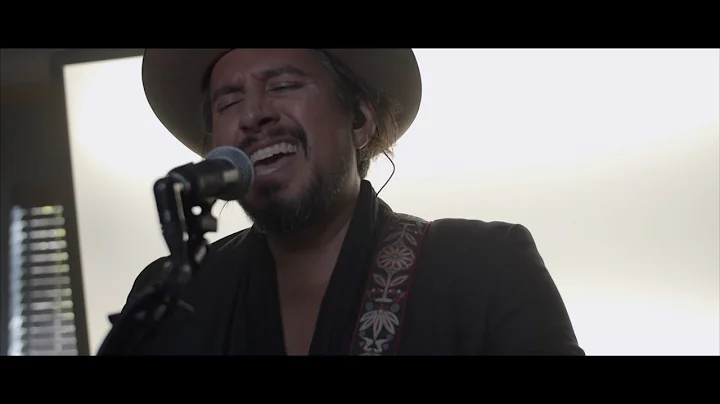 Adam Aguilar // Live at VEUX Studios // Season 1 E...