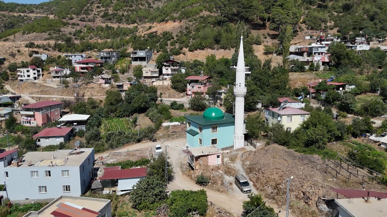 2025 / 4K - Osmaniye - Bahçe / Kaman Köyü Evleriyle Havadan Muhteşem Manzarası