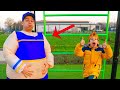 يعلم جايسون تناول طعام صحي وممارسة الرياضة