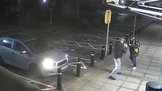 Dramatic moment man bravely fights back would-be mugger