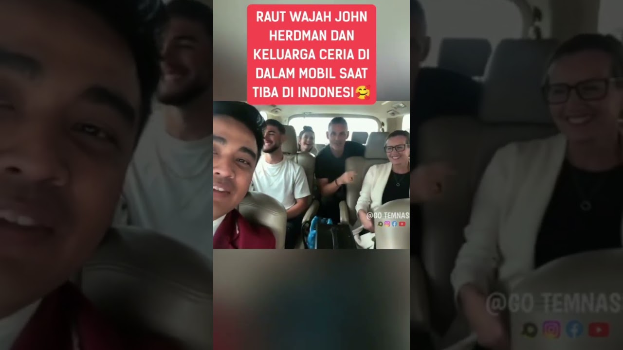 Suasana Ceria John Herdman dan keluarga usai tiba di Indonesia 🥰 