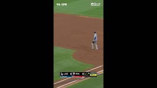 Gabriel Rincones Jr. gets the Phillies on the board with an RBI double against the Dodgers