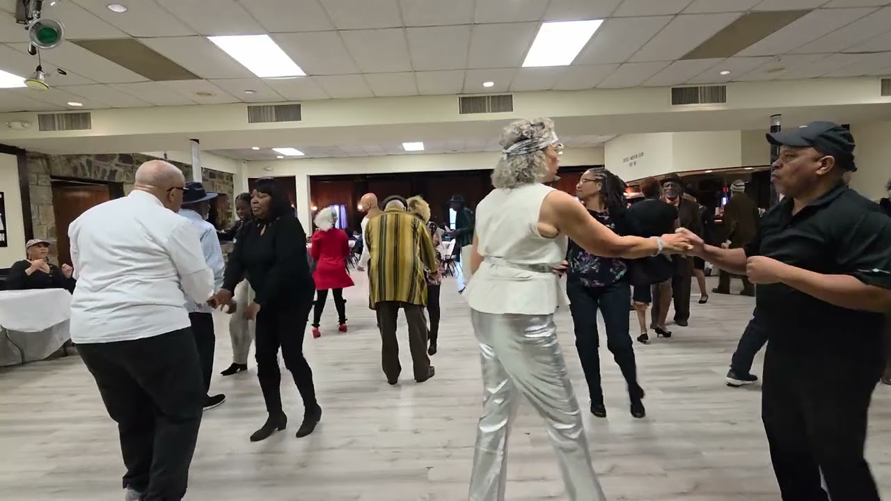 DMV senior hand dancers channel 1/2/2026 Celebrating and all motown Friday! Happy new year to all!