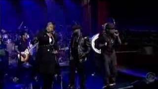The Roots - Rising Up (live on Late Night w/David Letterman)