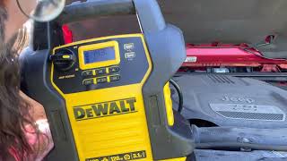 Jumpstarting Dead Car Battery w/ DeWALT DXA3j14