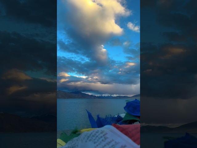 May the winds be with you. #pangonglake #ladakh